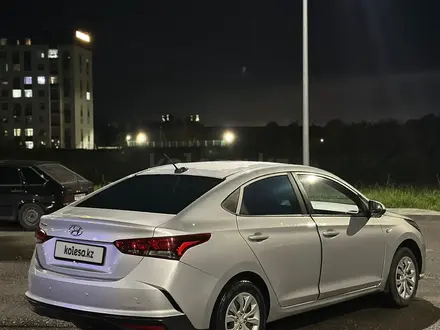 Hyundai Accent 2020 года за 6 200 000 тг. в Усть-Каменогорск – фото 3