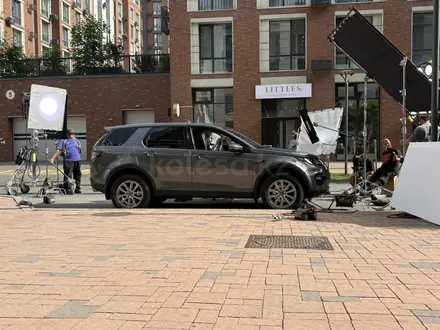 Land Rover Discovery 2015 года за 12 000 000 тг. в Алматы – фото 16