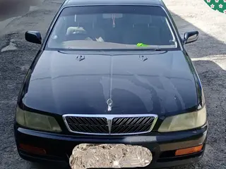 Nissan Laurel, 1999