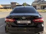 Toyota Camry 2019 года за 13 000 000 тг. в Шымкент – фото 4