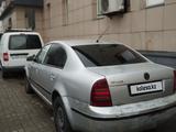 Skoda Superb 2002 годаfor1 100 000 тг. в Алматы – фото 4