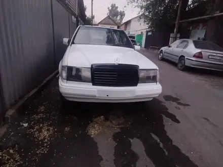 Mercedes-Benz E 230 1992 года за 800 000 тг. в Алматы – фото 3