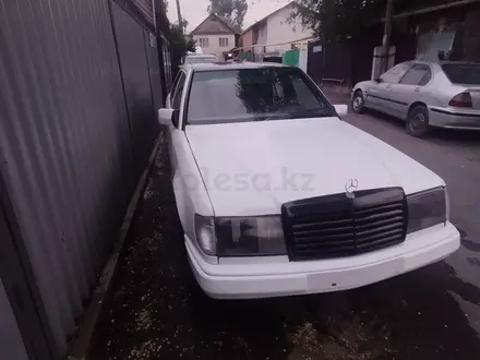 Mercedes-Benz E 230 1992 года за 800 000 тг. в Алматы – фото 5