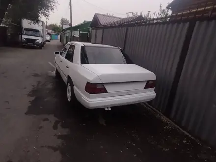 Mercedes-Benz E 230 1992 года за 800 000 тг. в Алматы – фото 9