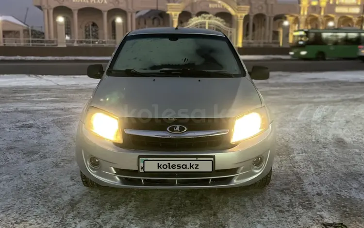 ВАЗ (Lada) Granta 2190 2013 годаүшін2 300 000 тг. в Алматы