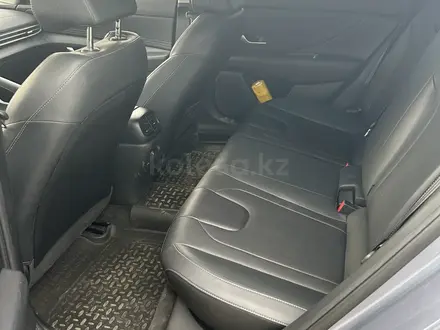 Hyundai Elantra 2023 года за 8 300 000 тг. в Уральск – фото 6