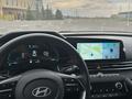 Hyundai Elantra 2023 года за 8 300 000 тг. в Уральск – фото 7