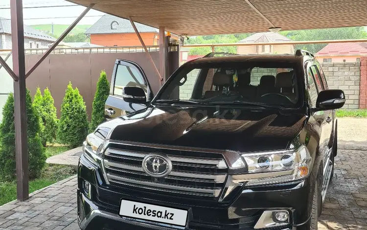 Toyota Land Cruiser 2017 годаүшін33 500 000 тг. в Алматы