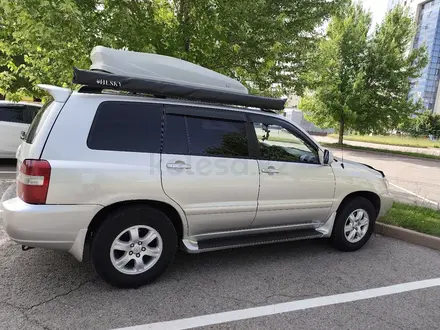 Toyota Highlander 2003 года за 7 500 000 тг. в Алматы – фото 2