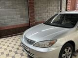 Toyota Camry 2002 года за 5 000 000 тг. в Алматы – фото 2