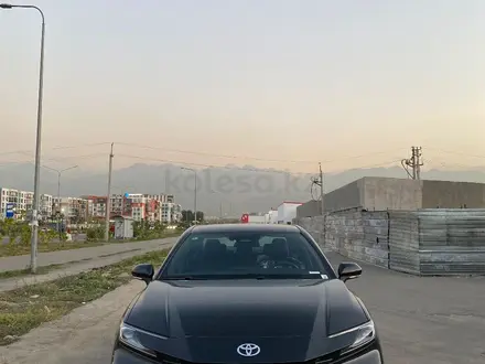 Toyota Camry 2024 года за 17 500 000 тг. в Алматы – фото 2