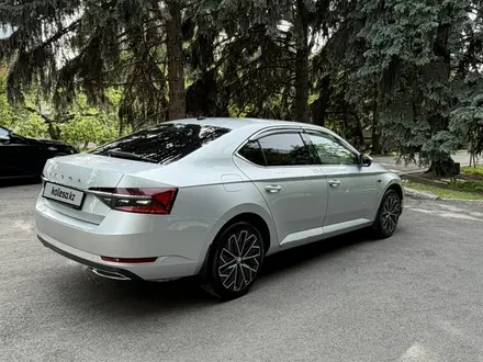 Skoda Superb 2020 года за 13 700 000 тг. в Алматы – фото 7
