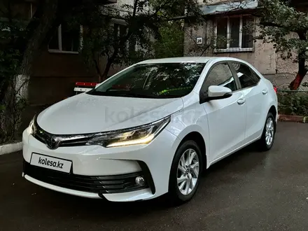 Toyota Corolla 2018 года за 8 300 000 тг. в Алматы – фото 2