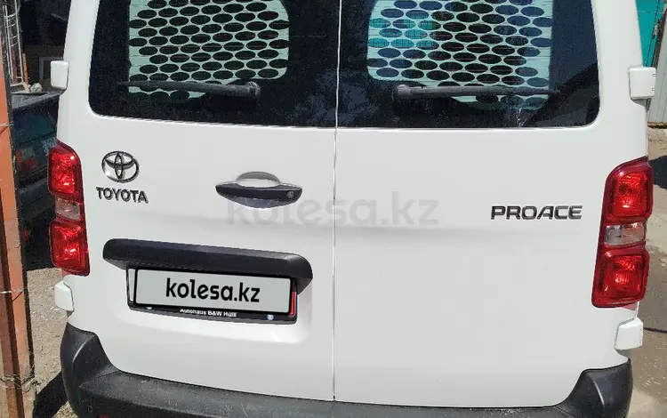 Toyota  ProAce 2022 года за 17 000 000 тг. в Алматы