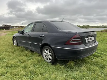 Mercedes-Benz C 180 2004 года за 2 900 000 тг. в Астана – фото 3