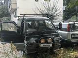 Mitsubishi Delica 1993 годаүшін1 600 000 тг. в Алматы – фото 2