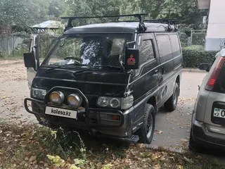 Mitsubishi Delica