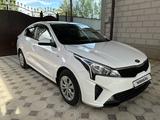 Kia Rio 2021 года за 8 000 000 тг. в Кызылорда – фото 2