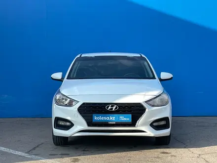 Hyundai Accent 2019 года за 7 190 000 тг. в Алматы – фото 2