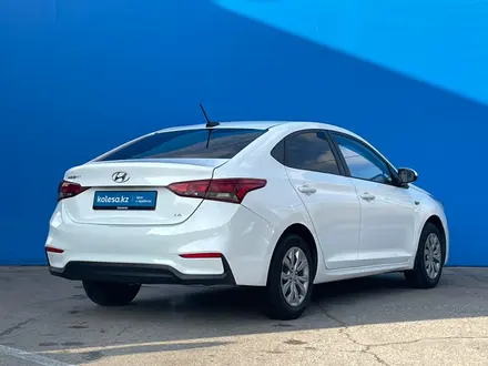 Hyundai Accent 2019 года за 7 190 000 тг. в Алматы – фото 3