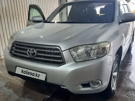 Toyota Highlander 2010 года за 10 000 000 тг. в Актау – фото 2