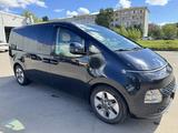 Hyundai Staria 2022 года за 18 800 000 тг. в Астана