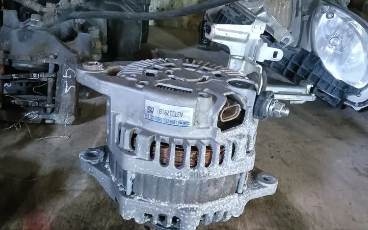 Генератор 3.5Л на Ниссан оригинал за 1 000 тг. в Алматы