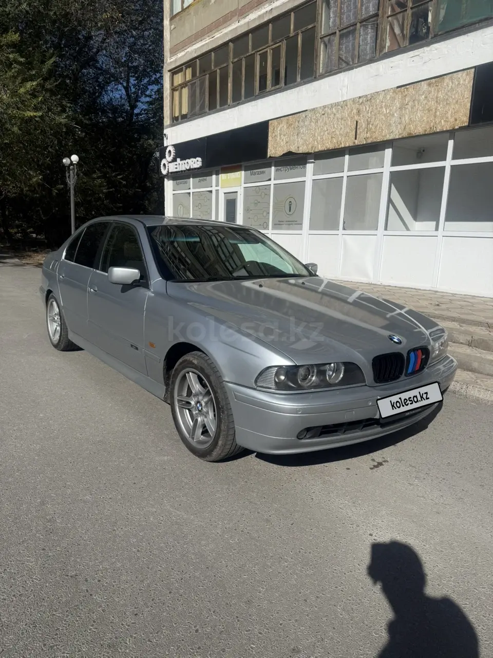 BMW 5 Series, 2001