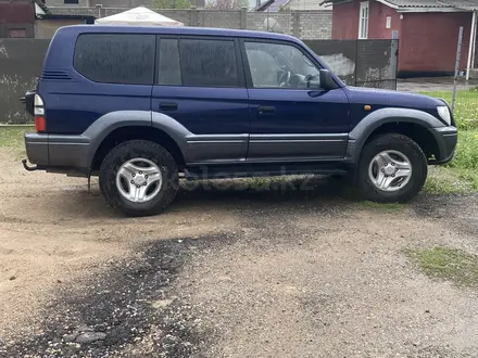 Toyota Land Cruiser Prado 1998 года за 5 300 000 тг. в Алматы – фото 4