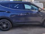 Hyundai Santa Fe 2017 года за 8 500 000 тг. в Костанай – фото 4