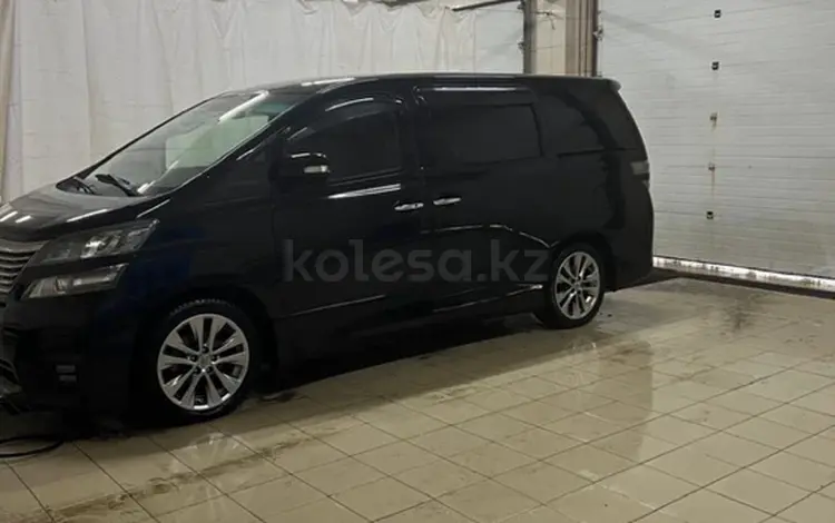 Toyota Vellfire 2010 годаfor10 000 000 тг. в Атырау