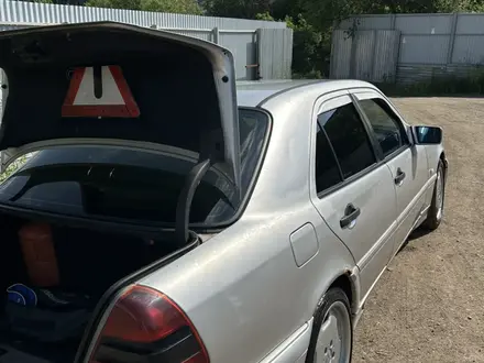 Mercedes-Benz C 220 1999 года за 2 050 000 тг. в Караганда – фото 17