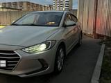 Hyundai Elantra 2017 года за 6 200 000 тг. в Астана – фото 2