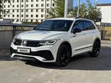 Volkswagen Tiguan 2021 года за 15 200 000 тг. в Аксай