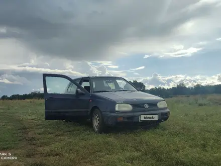 Volkswagen Golf 1994 года за 800 000 тг. в Актобе