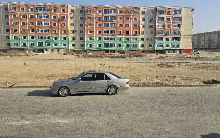 Mercedes-Benz E 320 2001 года за 4 500 000 тг. в Жанаозен