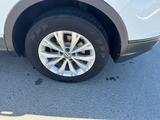 Volkswagen Tiguan 2017 года за 13 000 000 тг. в Атырау – фото 3