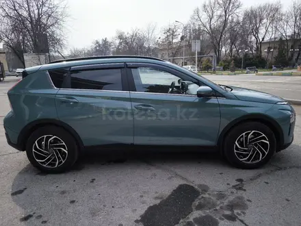 Hyundai Bayon 2023 года за 7 600 000 тг. в Шымкент – фото 4