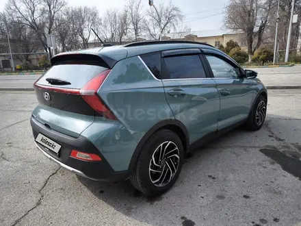 Hyundai Bayon 2023 года за 7 600 000 тг. в Шымкент – фото 5