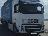 Volvo  FH 2002 года за 21 500 000 тг. в Сарыагаш