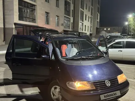 Volkswagen Sharan 1996 года за 2 700 000 тг. в Караганда – фото 15