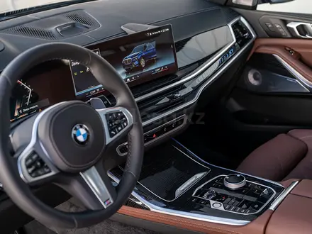 BMW X7 XDrive 40i 2025 года за 91 116 734 тг. в Астана – фото 6