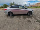 Hyundai Solaris 2012 года за 4 300 000 тг. в Актобе – фото 3