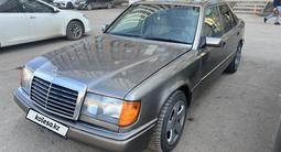 Mercedes-Benz E 300 1991 года за 1 200 000 тг. в Астана – фото 3