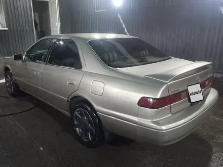 Toyota Camry 1999 года за 3 170 000 тг. в Шымкент – фото 9