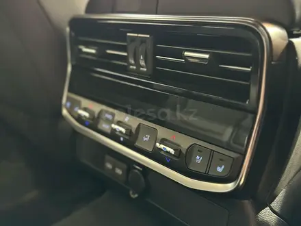 Toyota Land Cruiser Luxe 2026 года за 66 920 000 тг. в Алматы – фото 7