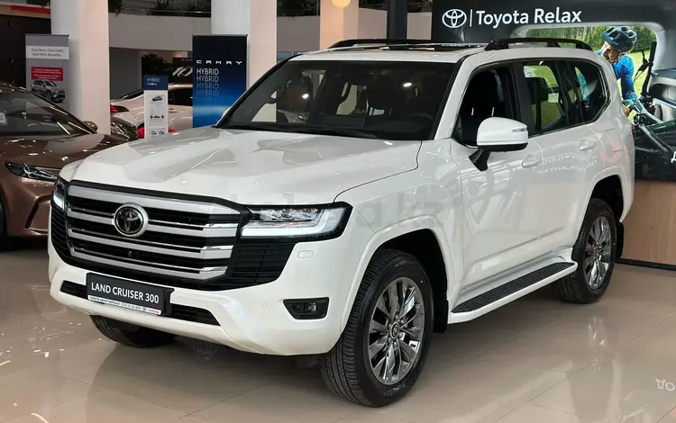 Toyota Land Cruiser Luxe 2026 года за 66 920 000 тг. в Алматы