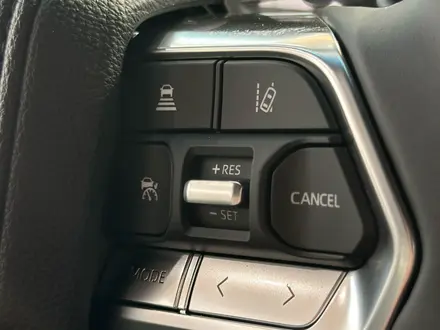 Toyota Land Cruiser Luxe 2026 года за 66 920 000 тг. в Алматы – фото 24