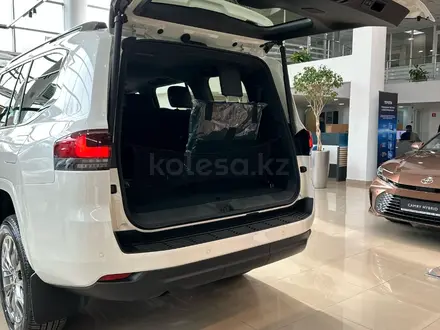 Toyota Land Cruiser Luxe 2026 года за 66 920 000 тг. в Алматы – фото 10