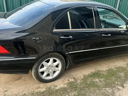 Mercedes-Benz C 240 2003 года за 4 500 000 тг. в Актобе – фото 12